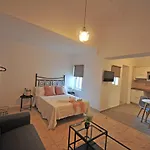 Casa Rosaleda Apartamento *