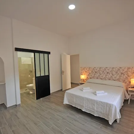 Casa Rosaleda * חרז