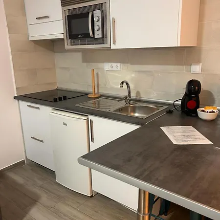Casa Rosaleda דירה *
