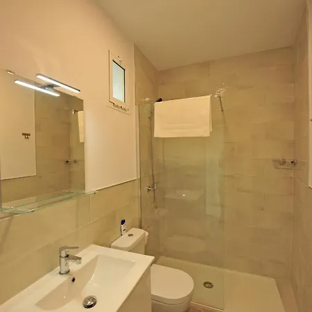 Casa Rosaleda 아파트 *