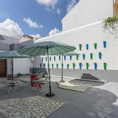 Casa Rosaleda 아파트 *
